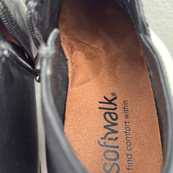 Softwalk Rocklin Bootie - Picture 5 of 7